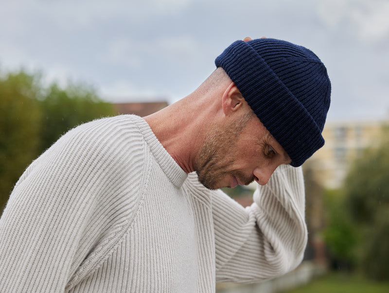 Pétrone bonnet homme zoom bleu marine#couleur_bleu-marine