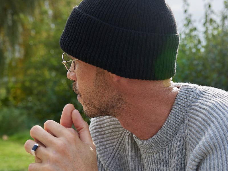 Pétrone bonnet homme zoom noir#couleur_noir