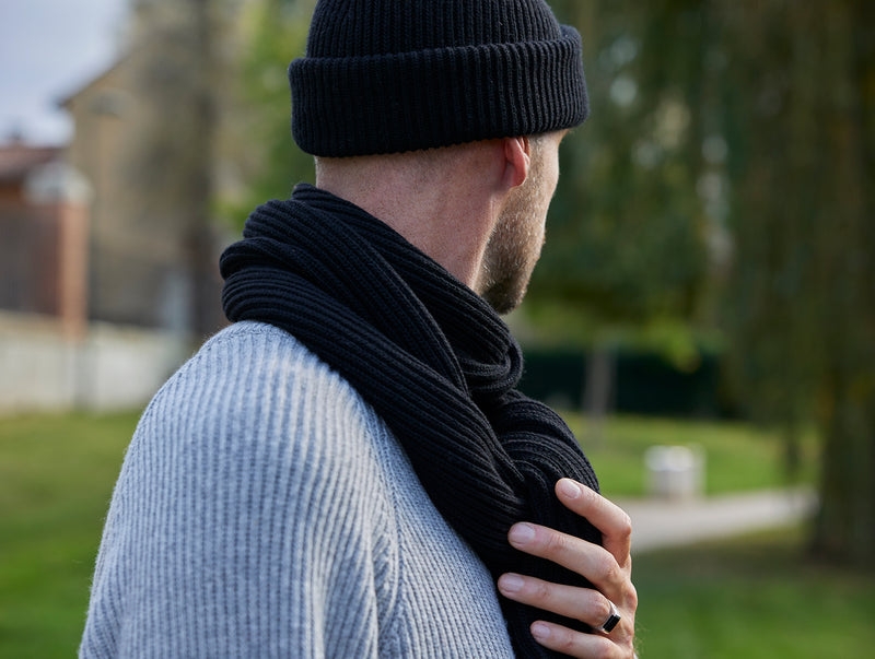 Pétrone écharpe homme zoom noir#couleur_noir