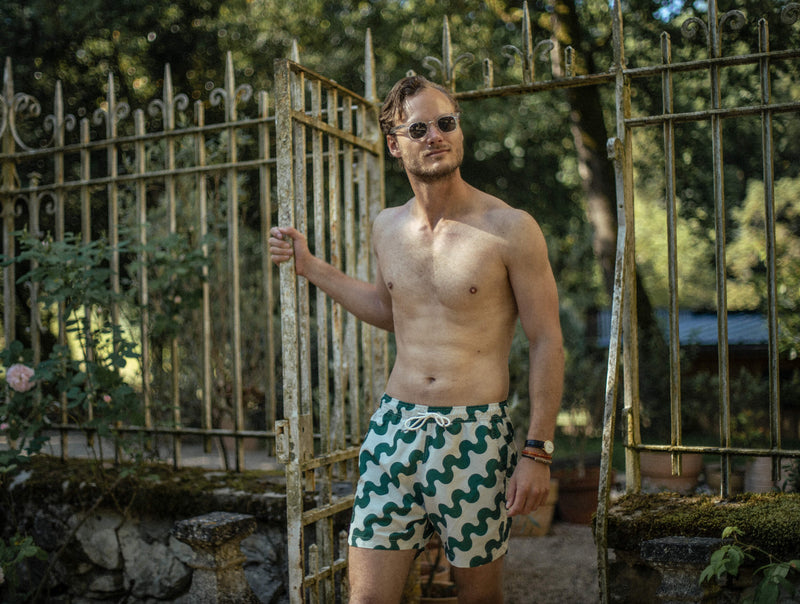 Pétrone short bain polyester recyclé vagues vertes homme#couleur_vagues-vertes