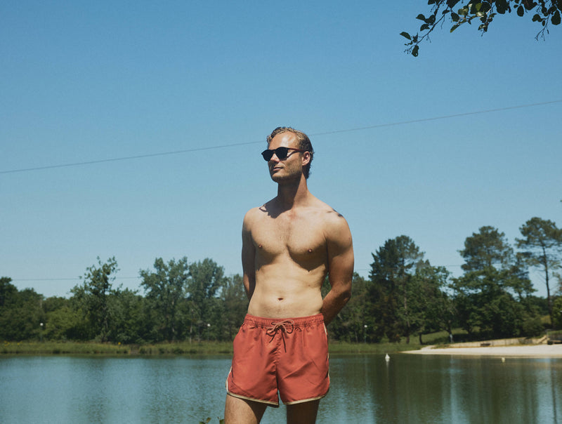 Pétrone short bain polyester recyclé rouille homme#couleur_rouille