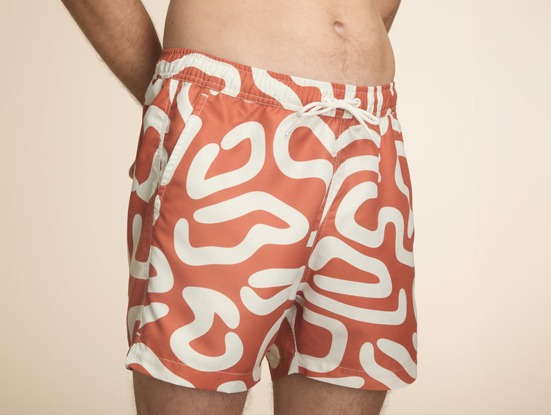 Pétrone short bain polyester recyclé graphique rouille homme#couleur_graphique-écru---rouille