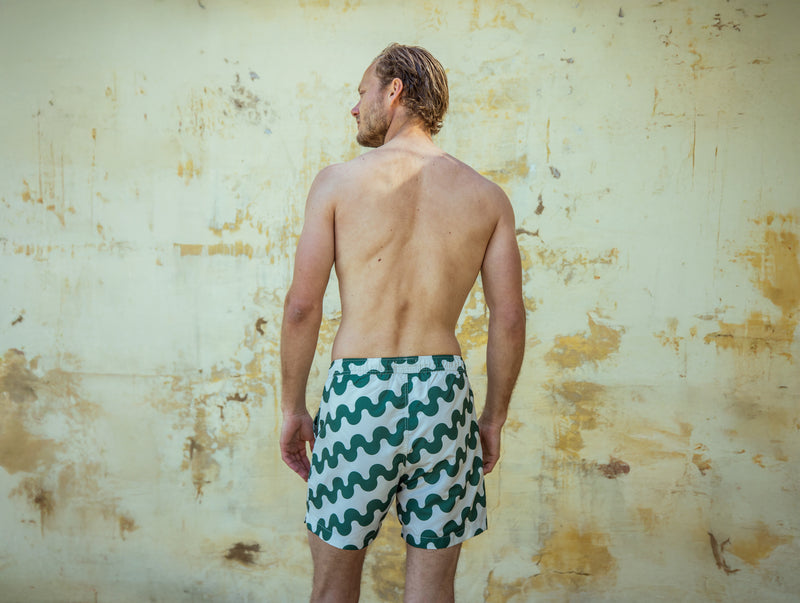 Pétrone short bain polyester recyclé vagues vertes homme#couleur_vagues-vertes