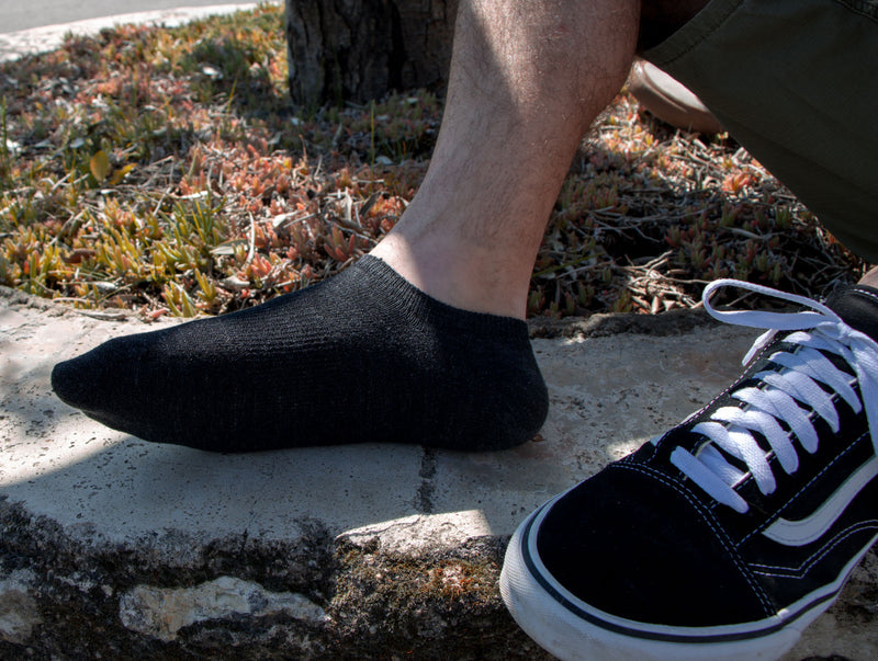 Petrone-socquettes-basses-coton-lin-homme-noir-portees homme#couleur_noir