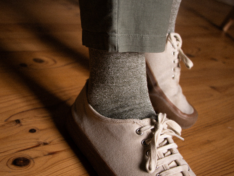 Petrone-chaussettes-lin-coton-homme-vert kaki chiné#couleur_vert-kaki-chiné