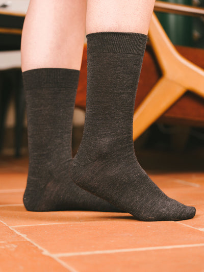 Pétrone chaussettes laine mérinos gris anthracite femme#couleur_gris-anthracite-chiné