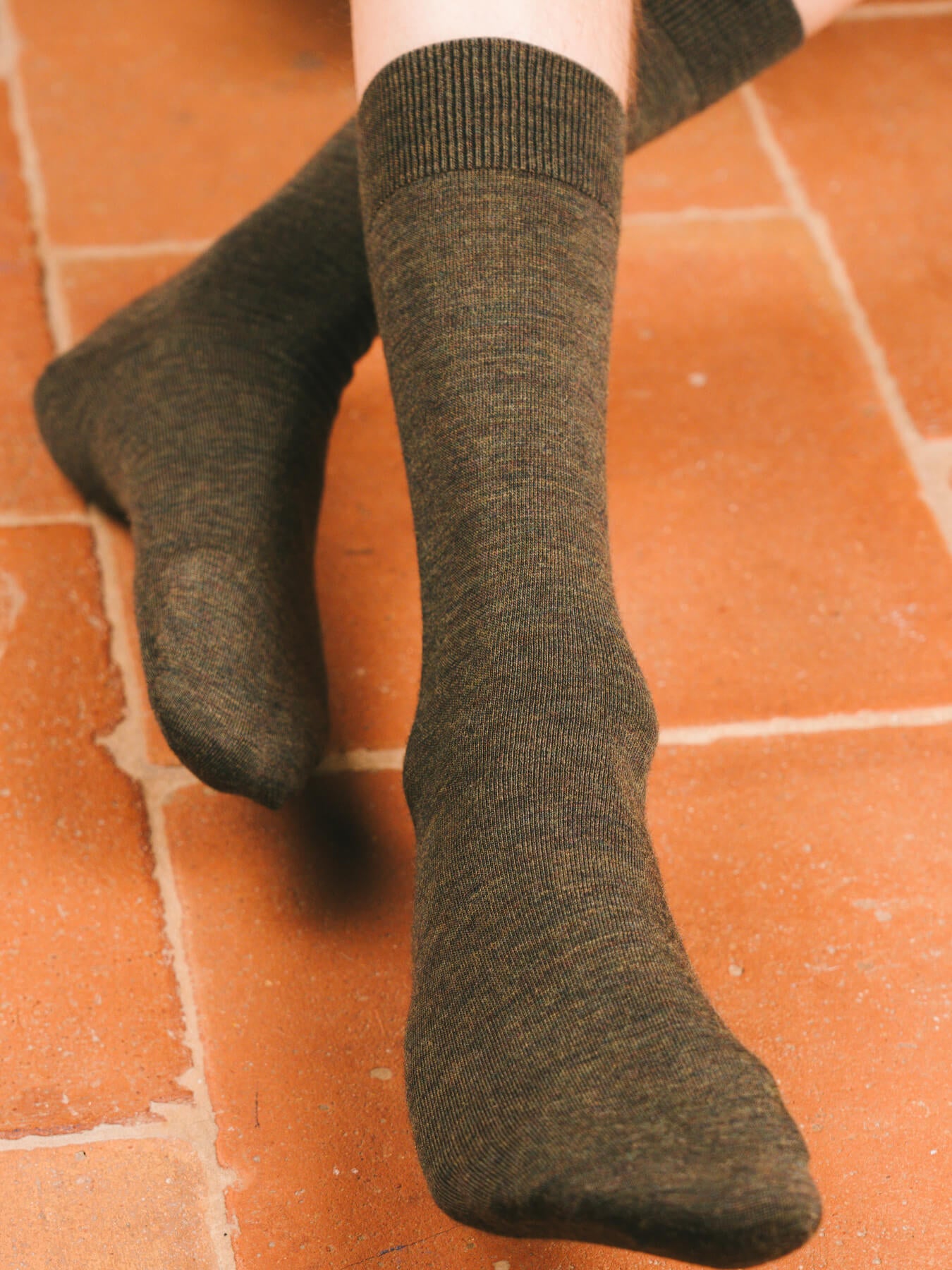 Pétrone chaussettes laine mérinos vert kaki homme#couleur_vert-kaki