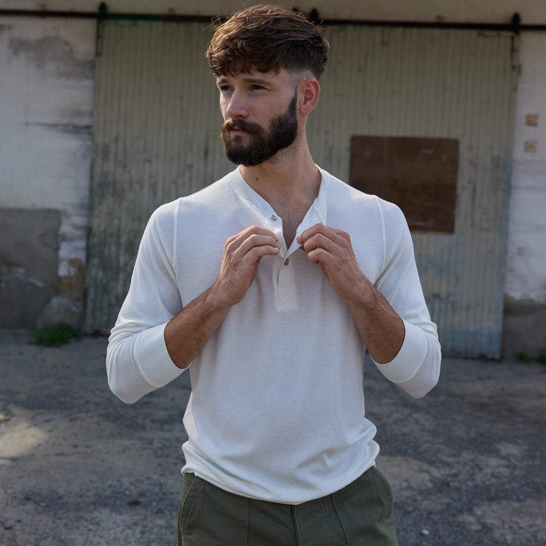 Chemise Henley à manches longues pour homme, coupe ajustée