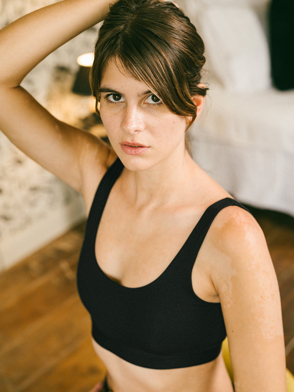 Pétrone brassière croisée noir femme#couleur_noir