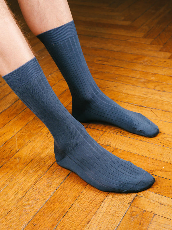 Pétrone chaussettes côtelées mi-mollet en fil d'Ecosse italien bleu céruléen hommes#couleur_bleu-céruléen