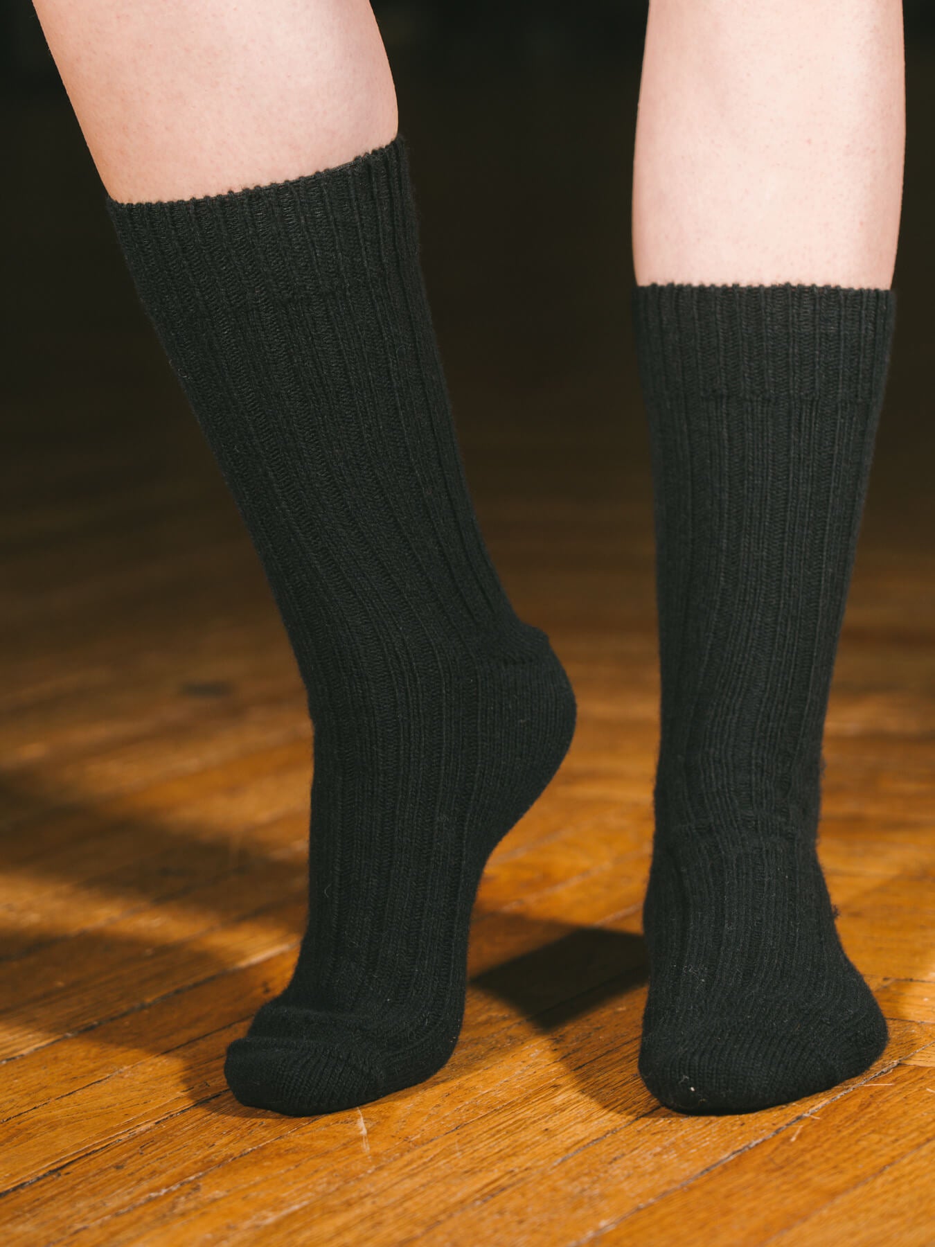 Pétrone chaussettes chaudes côtelées laine mérinos noir femme#couleur_noir