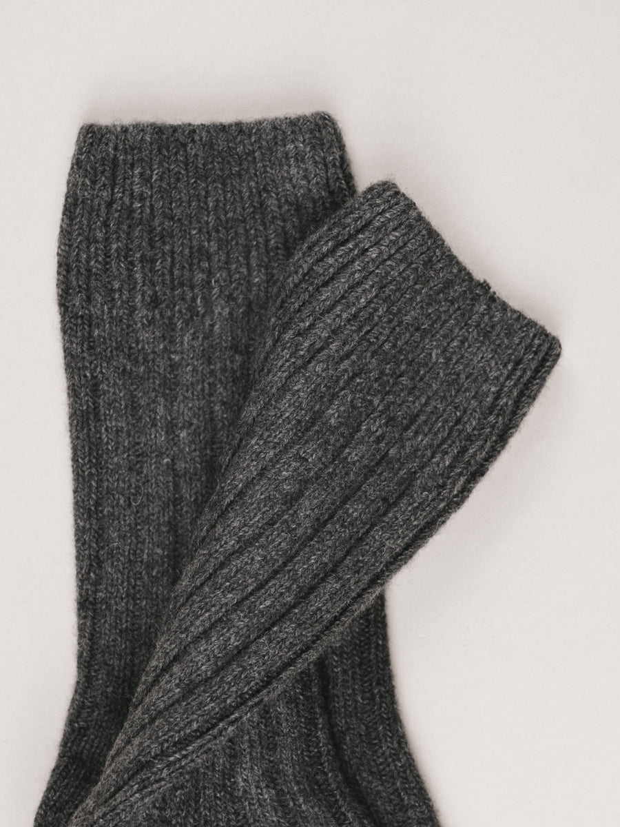 Pétrone chaussettes chaudes côtelées laine mérinos gris anthracite femme#couleur_gris-anthracite