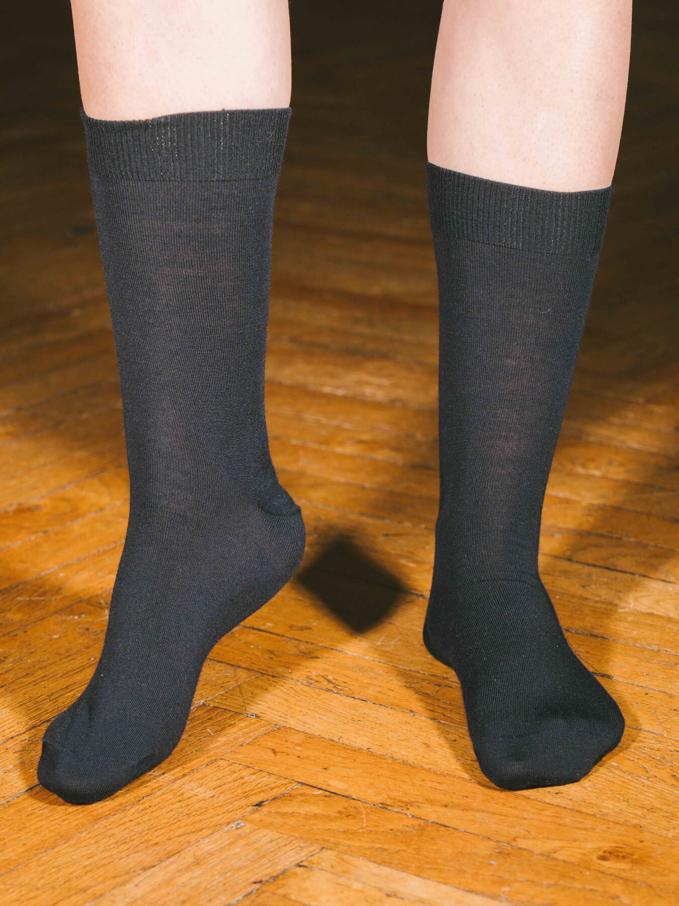 Pétrone chaussettes laine mérinos bleu marine femme#couleur_bleu-marine