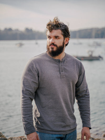 Pétrone Henley cormac manches longues coton bio gris moyen homme#couleur_gris-moyen-chiné