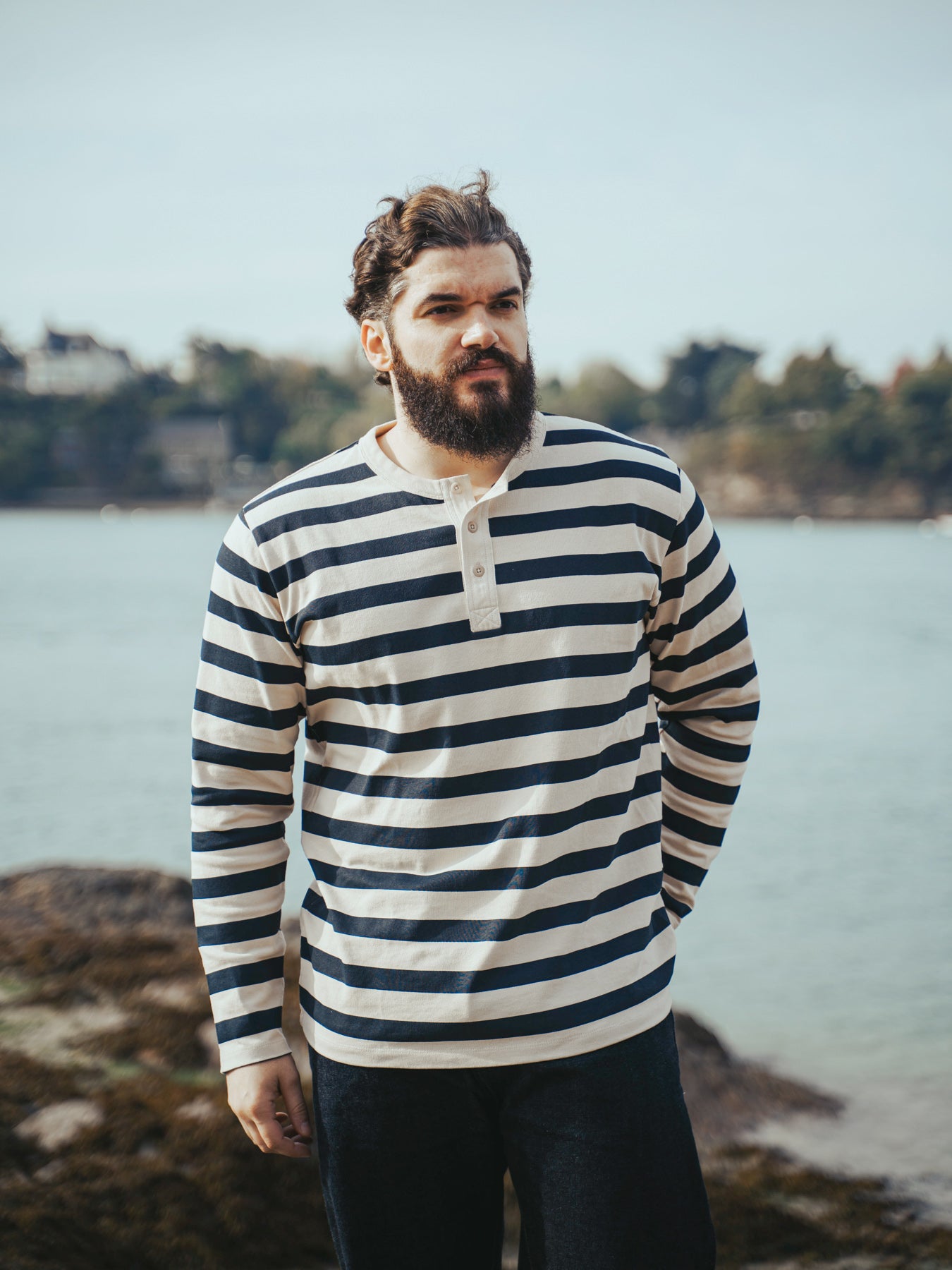 Pétrone Henley cormac manches longues coton bio marinière blanc crème homme#couleur_marinière-blanc-crème