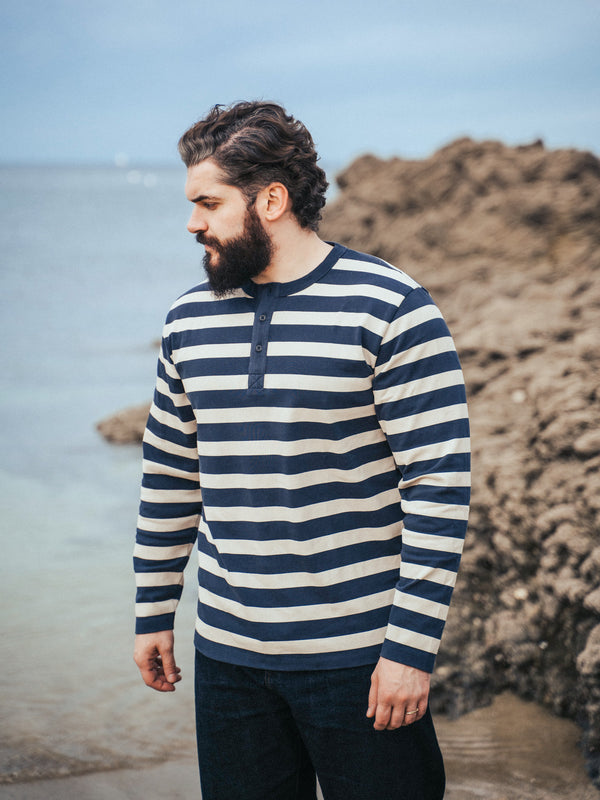 Pétrone Henley cormac manches longues coton bio marinière blanc crème bleu marine homme#couleur_marinière-bleu-marine