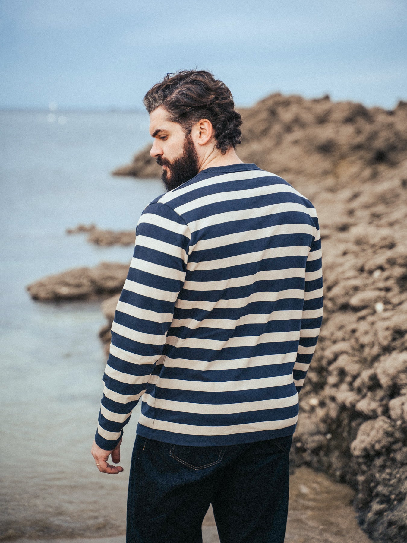 Pétrone Henley cormac manches longues coton bio marinière blanc crème bleu marine homme#couleur_marinière-bleu-marine