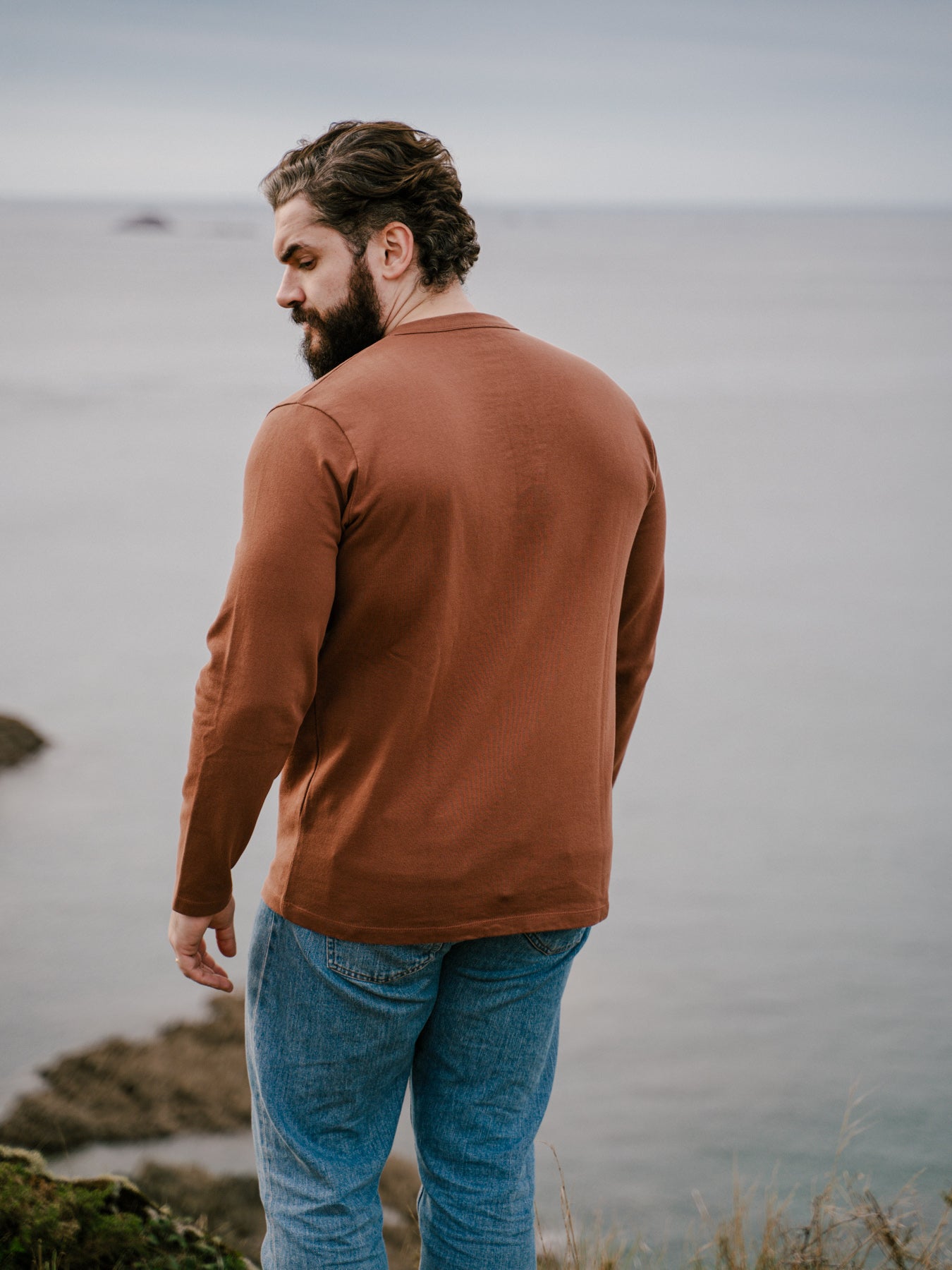 Pétrone Henley cormac manches longues coton bio noisette homme#couleur_noisette