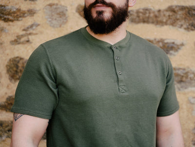 Pétrone Henley cormac manches courtes coton bio Tencel vert kaki homme#couleur_vert-kaki