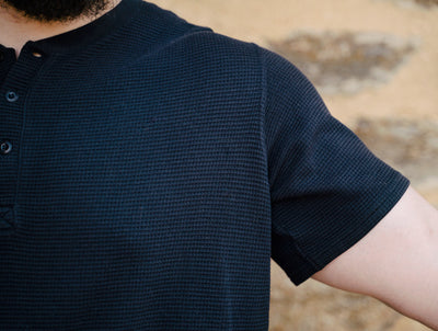 Pétrone Henley cormac manches courtes coton bio Tencel bleu marine homme#couleur_bleu-marine