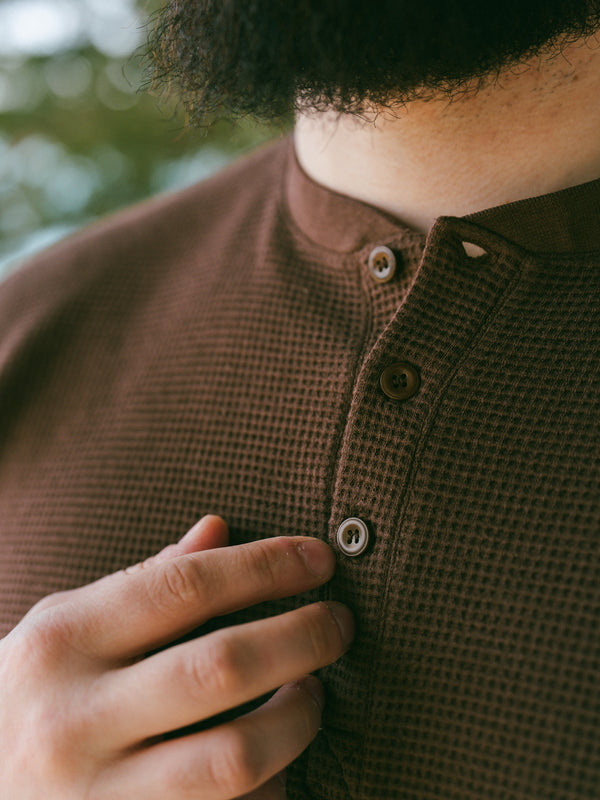 Pétrone Henley cormac manches courtes coton bio Tencel marron homme#couleur_marron