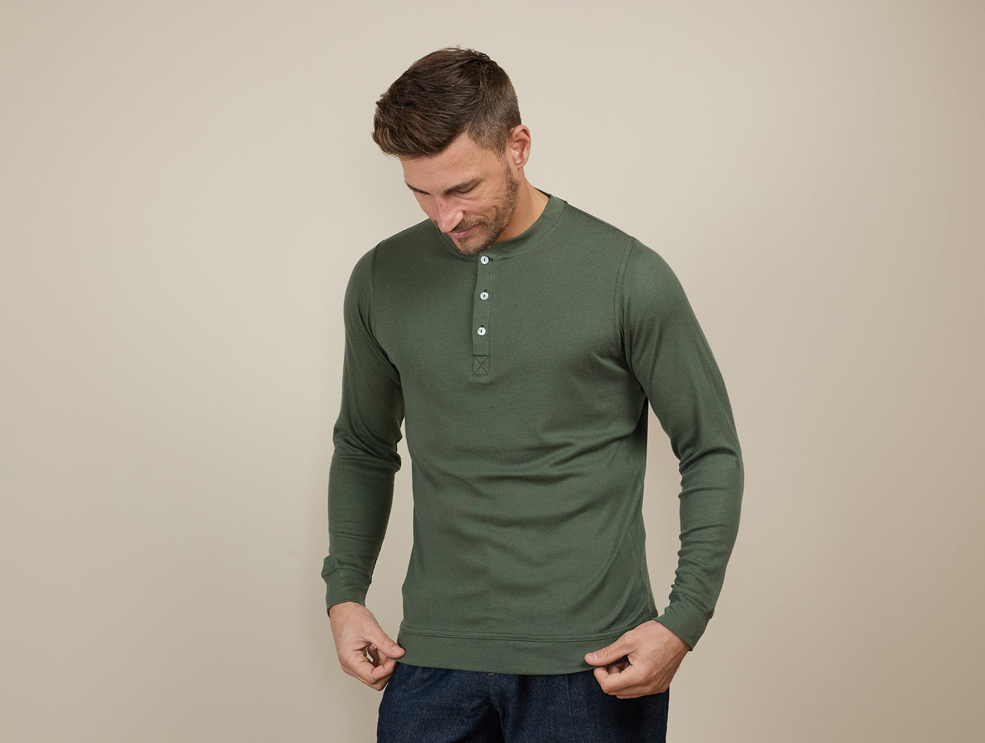 Pétrone Henley manches longues laine mérinos Tencel Vert Kaki homme#couleur_vert-kaki