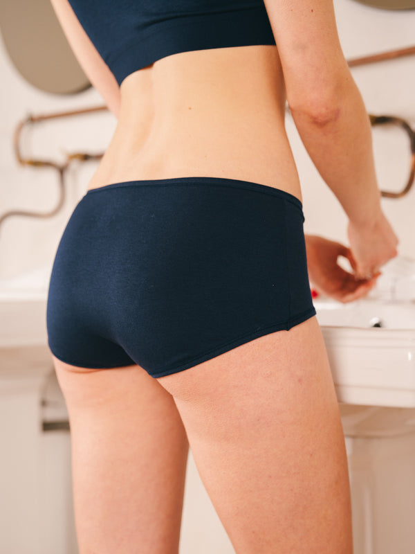 Pétrone shorty hipster bleu marine femme#couleur_bleu-marine