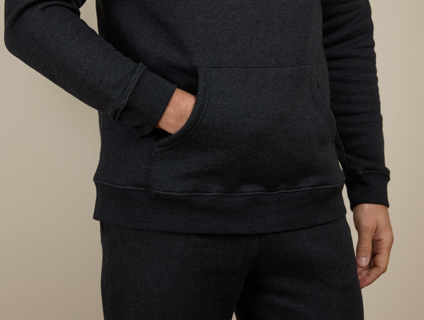 Pétrone sweat capuche hoodie homme Tencel coton bio gris anthracite chiné homme#couleur_gris-anthracite-chiné