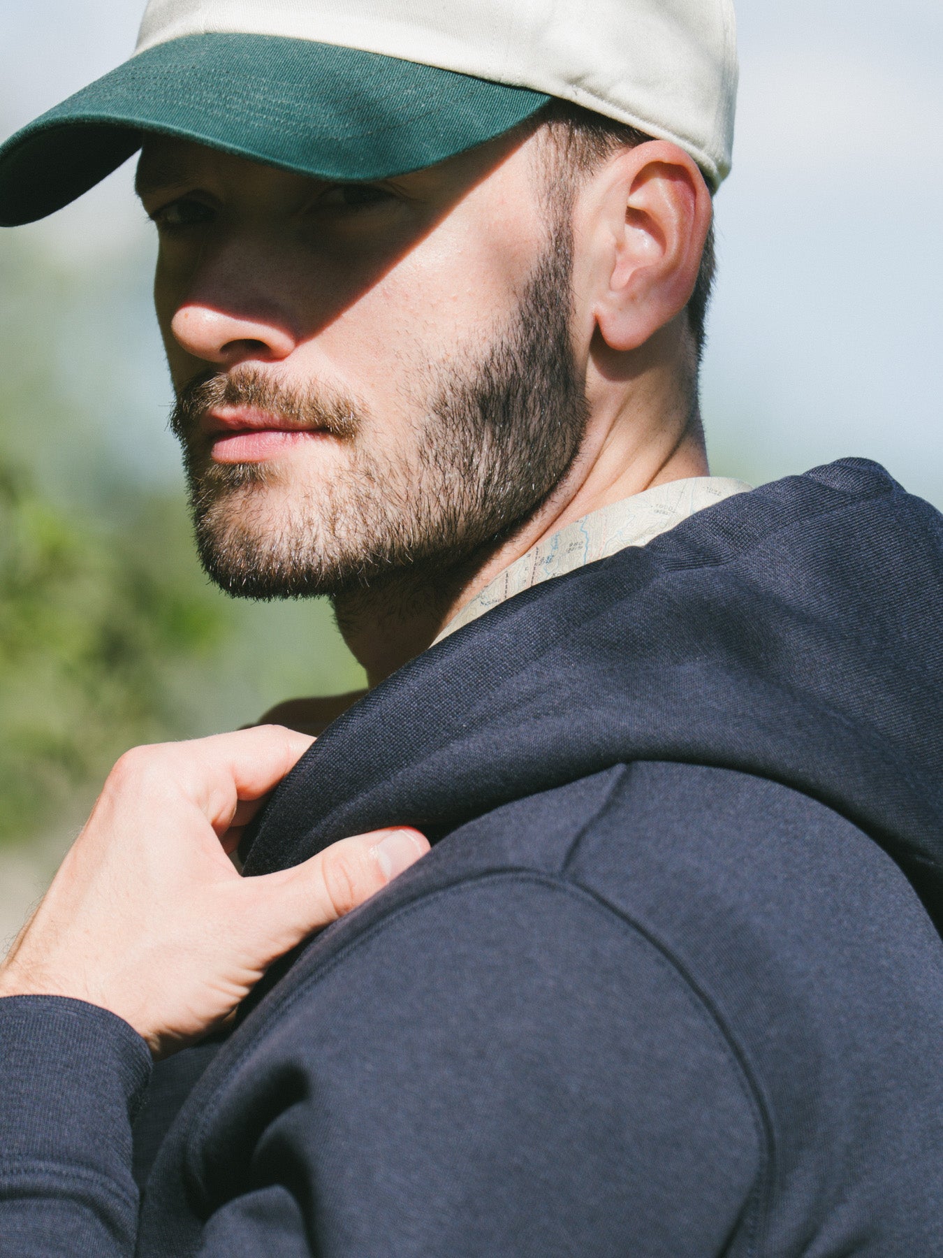 Pétrone sweat capuche hoodie homme Tencel coton bio bleu marine homme#couleur_bleu-marine