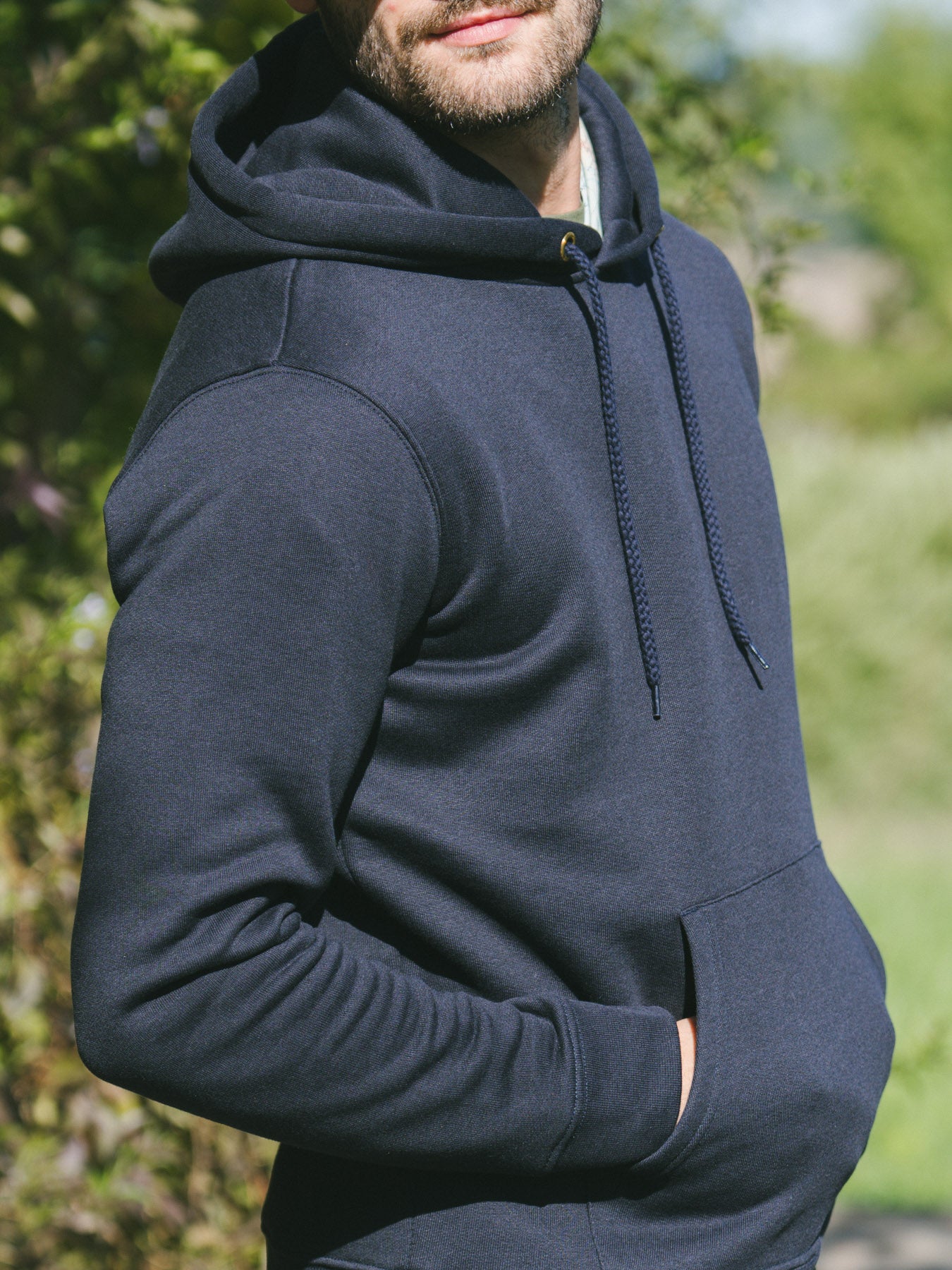 Pétrone sweat capuche hoodie homme Tencel coton bio bleu marine homme#couleur_bleu-marine