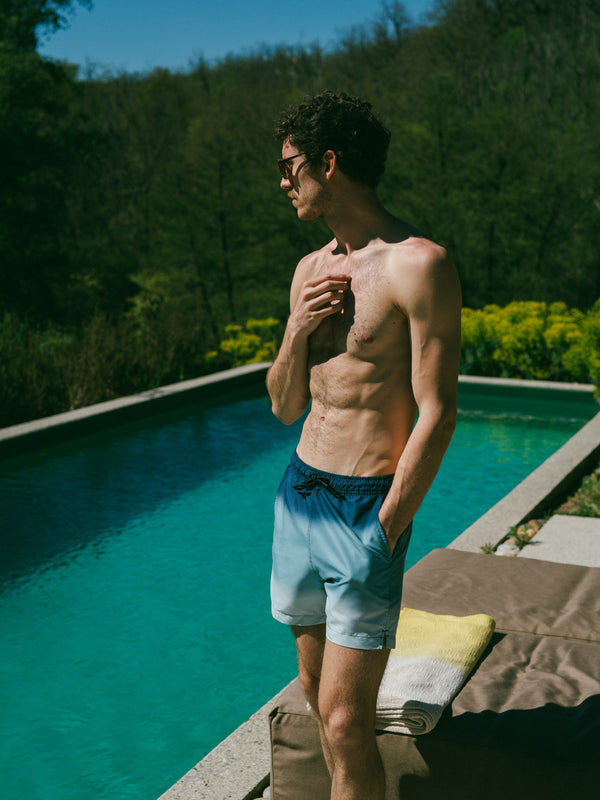 Pétrone short bain polyester recyclé dégradé de bleus homme