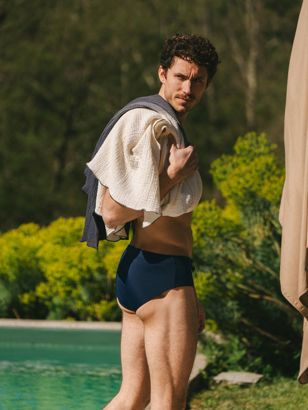 Pétrone slip bain econyl bleu marine homme#couleur_bleu marine