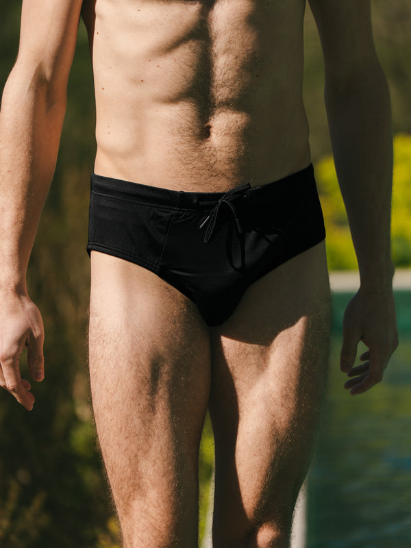 Pétrone slip bain econyl noir homme#couleur_noir
