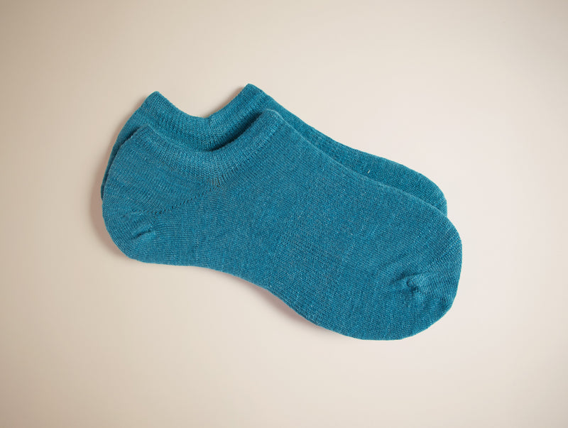Petrone-socquettes-basses-coton-lin-homme-bleu-ceruleen-portees homme#couleur_bleu-céruléen