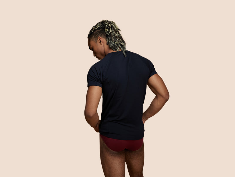 Pétrone T-shirt sport tencel bleu marine homme dos#couleur_bleu-marine