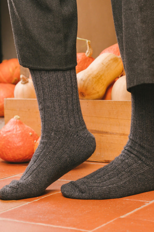 Pétrone chaussettes chaudes côtelées laine mérinos gris anthracite femme vignette