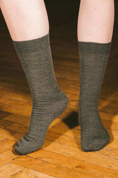 Pétrone chaussettes laine mérinos vert kaki homme vignette