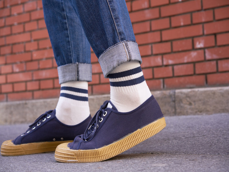 Petrone-chaussettes-tennis-coton-bio-rayures-basses-homme-écru-bleu marine#couleur_écru---bleu-marine