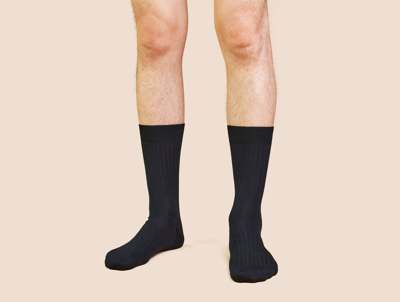 Pétrone chaussettes côtelées mi-mollet en fil d'Ecosse italien bleu marine hommes#couleur_bleu-marine