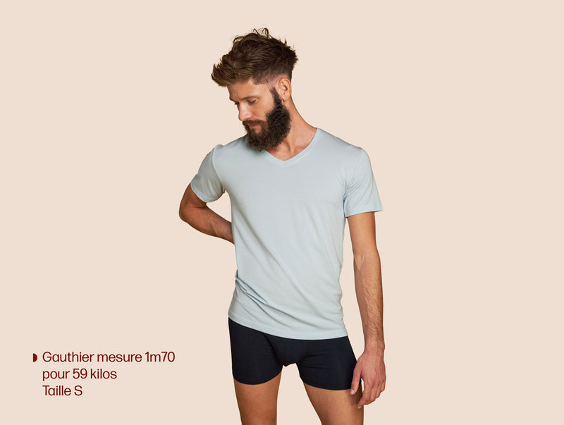 Pétrone T-shirt col V coton pima micromodal bleu ciel homme#couleur_bleu-ciel