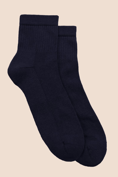 Pétrone chaussettes tennis coton bio unies basses homme bleu marine posees