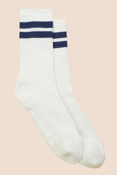 Petrone-chaussettes-tennis-coton-bio-rayures-hautes-homme-écru-bleu marine-posees