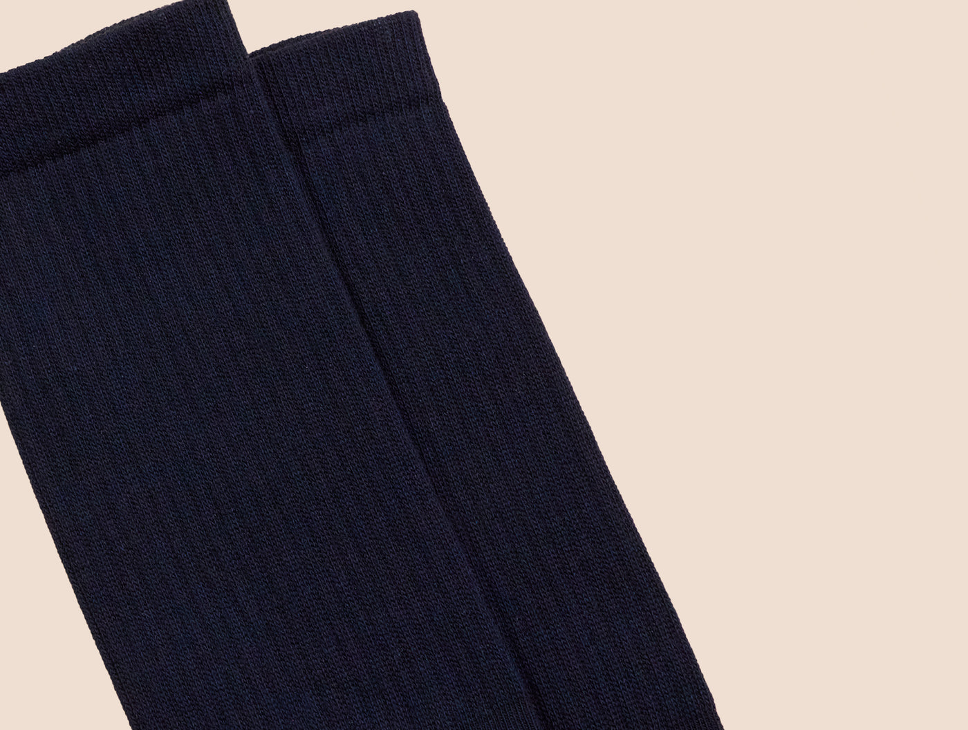 Petrone-chaussettes-tennis-coton-bio-unies-hautes-homme-bleu marine-posees#couleur_bleu marine