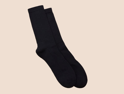 Petrone-chaussettes-tennis-coton-bio-unies-hautes-homme-noir-posees#couleur_noir
