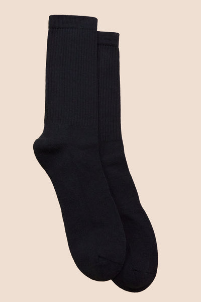 Petrone-chaussettes-tennis-coton-bio-unies-hautes-homme-noir-posees